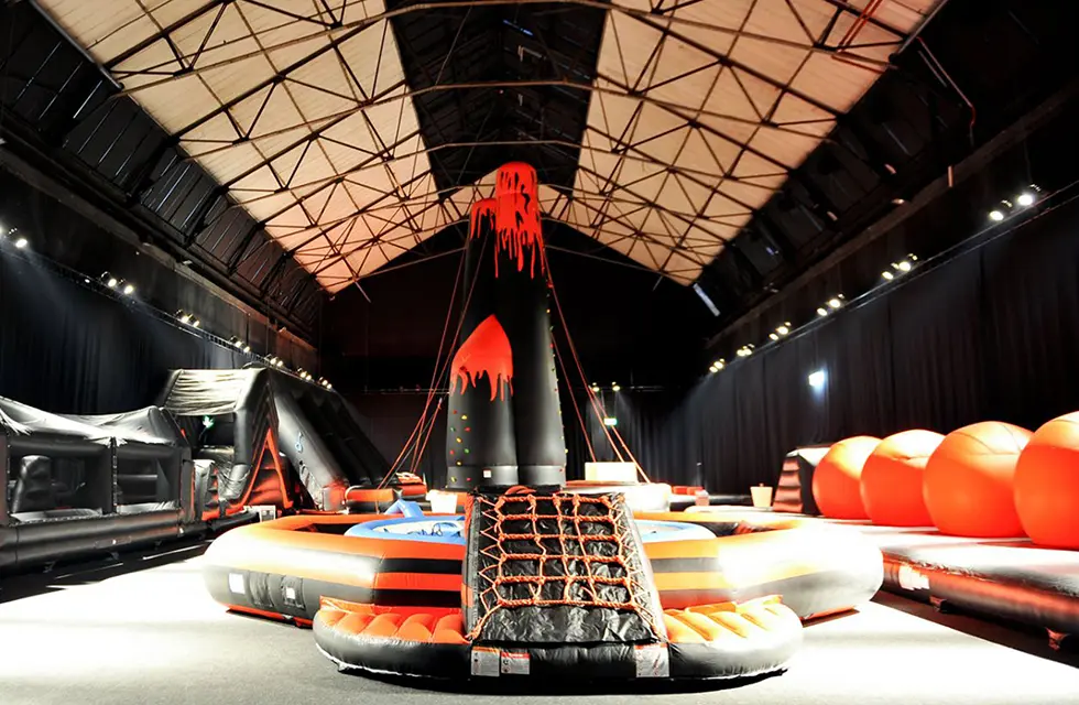 Jeu gonflable adulte location anniversaire, fête et événement Catcha!